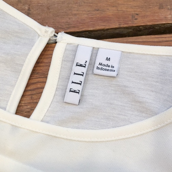 Elle - Off White sleeveless top with pleats - Picture 8 of 11